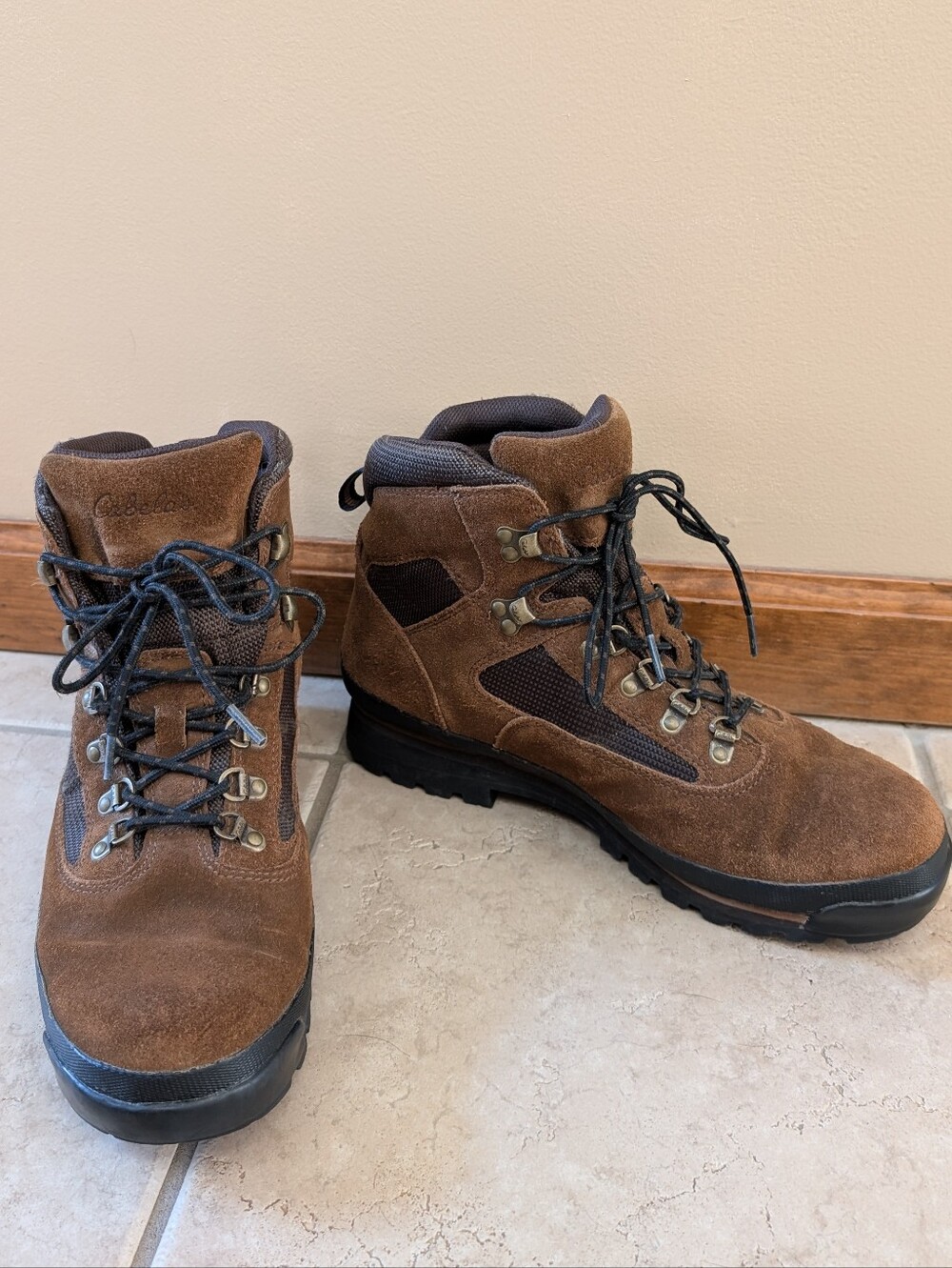 Cabela's Men's Waterproof Hiking Boots Dry Plus Brown Suede Size 10.5 EE Wide